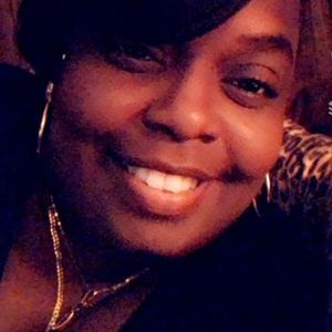 Meet your Posher, Valerie